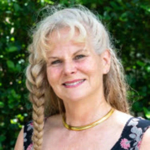 037: Wellness Speaks With Tracy Carmack About Gut Toxins