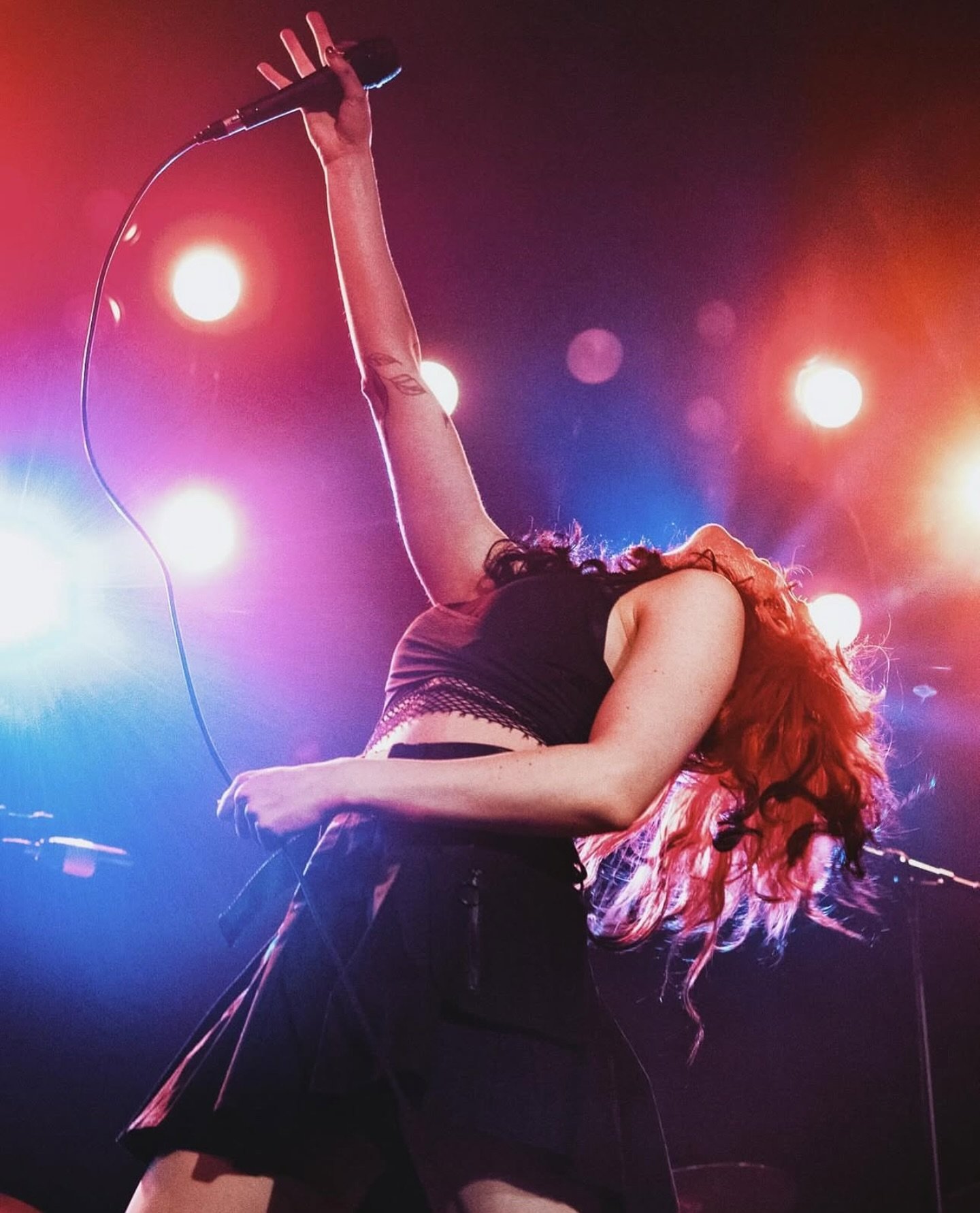 it&rsquo;s only just the beginning&hellip;. 
📸: @taylorcamphotos 

#livephotography #concert #musician #music #rockshow #rockconcert