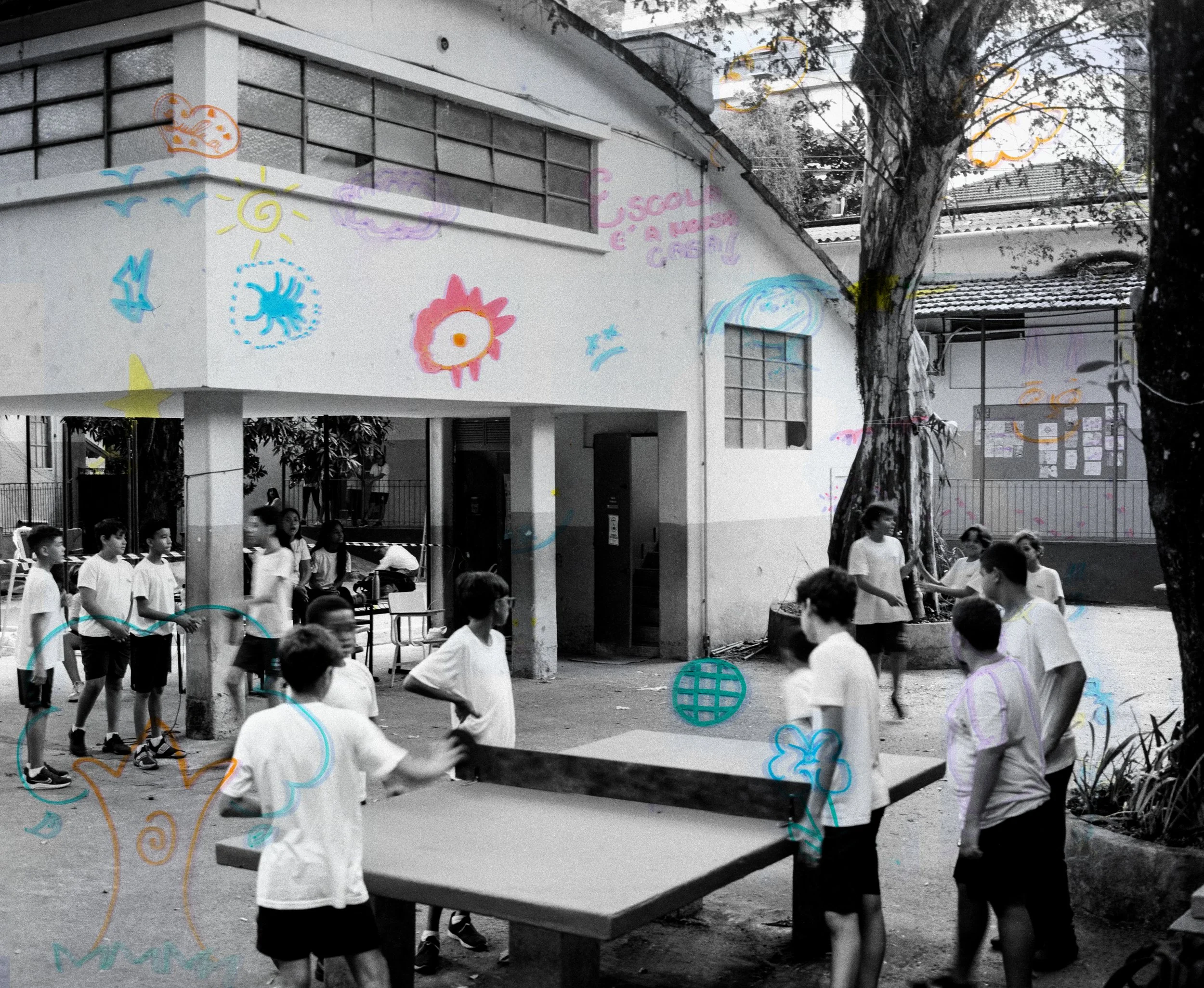VIVA ESCOLA VIVA 06 | fotografia analógica + intervenções de marcador criativo sobre placa de acrílico | 57,5 × 70 cm