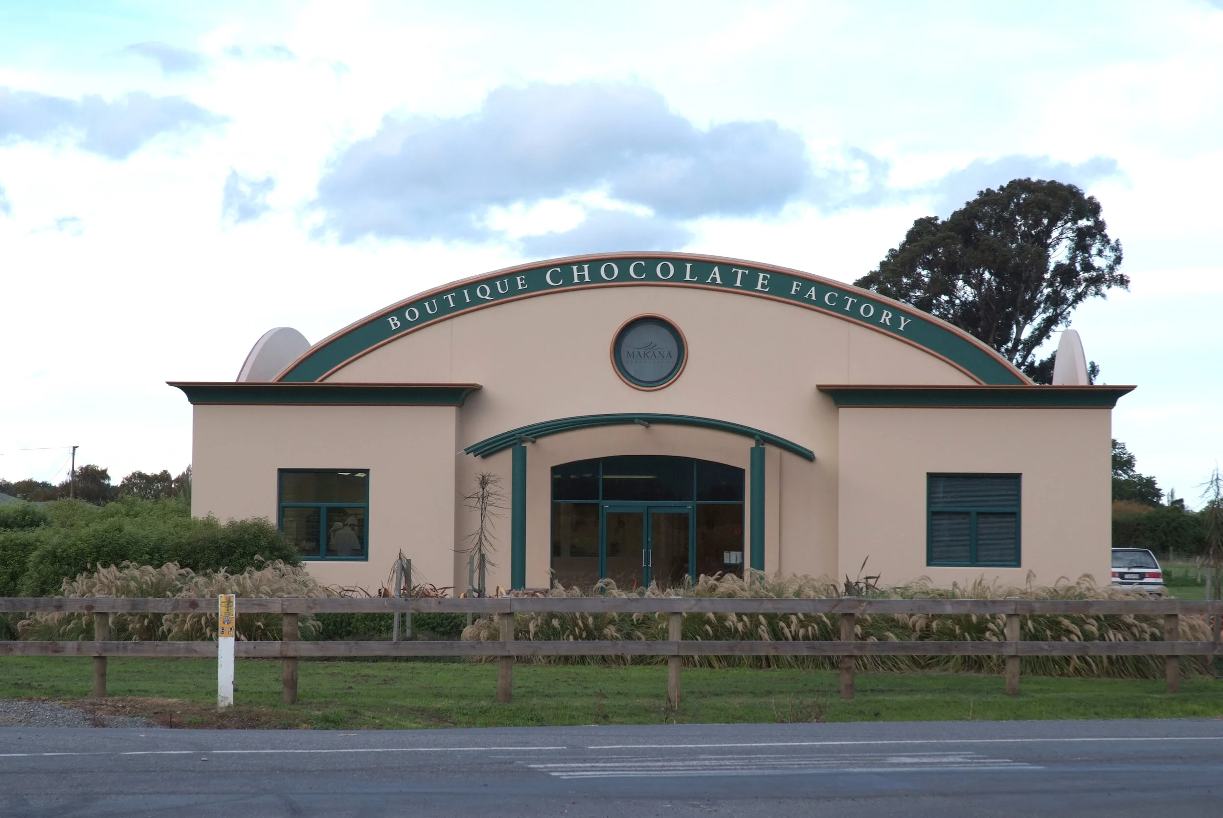 Makana Chocolate Factory