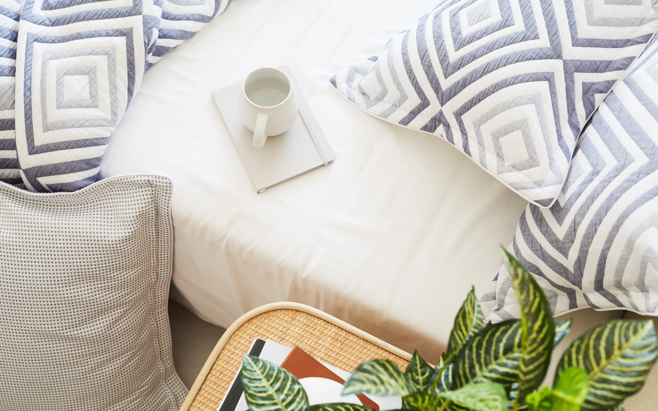 What is Thread Count and Does It Matter? — Legend Linen