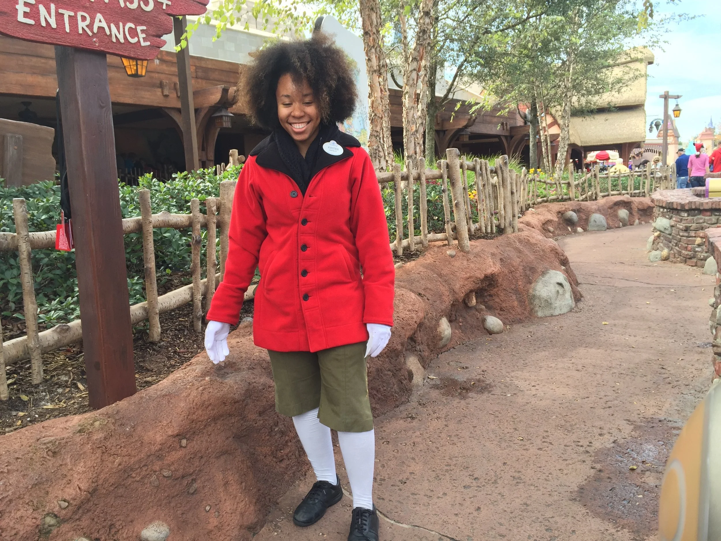 Should You Apply To The Disney College Program? PT 1