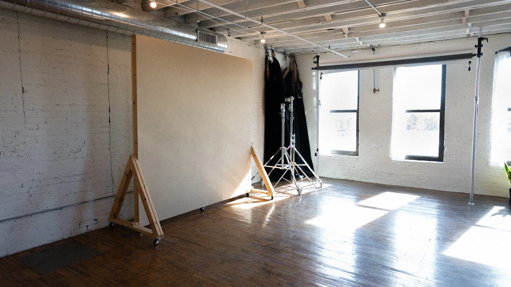 Visual Captive Video Production