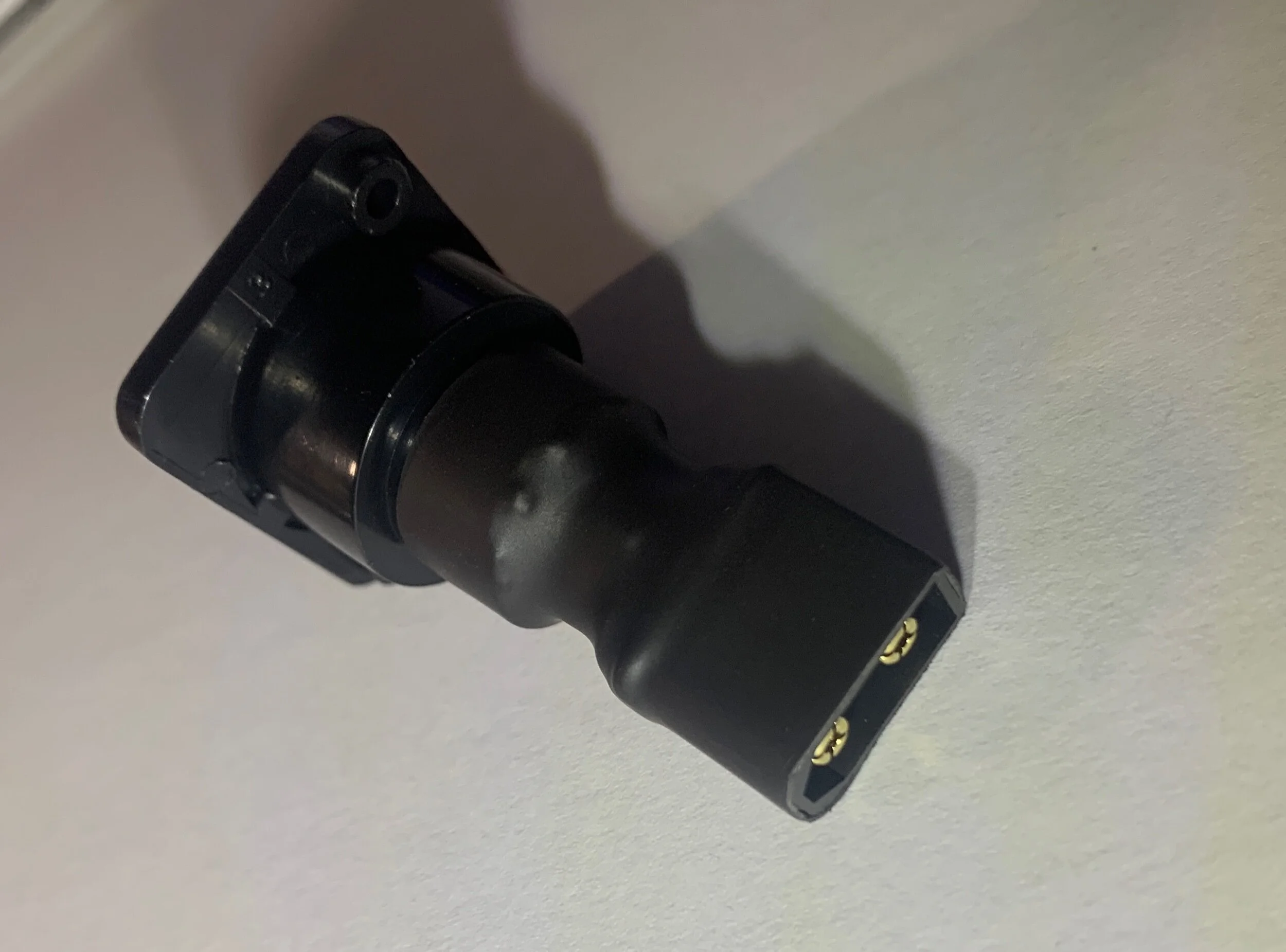 XLR Gender Changer Adapter (female) — Electromotive Mods