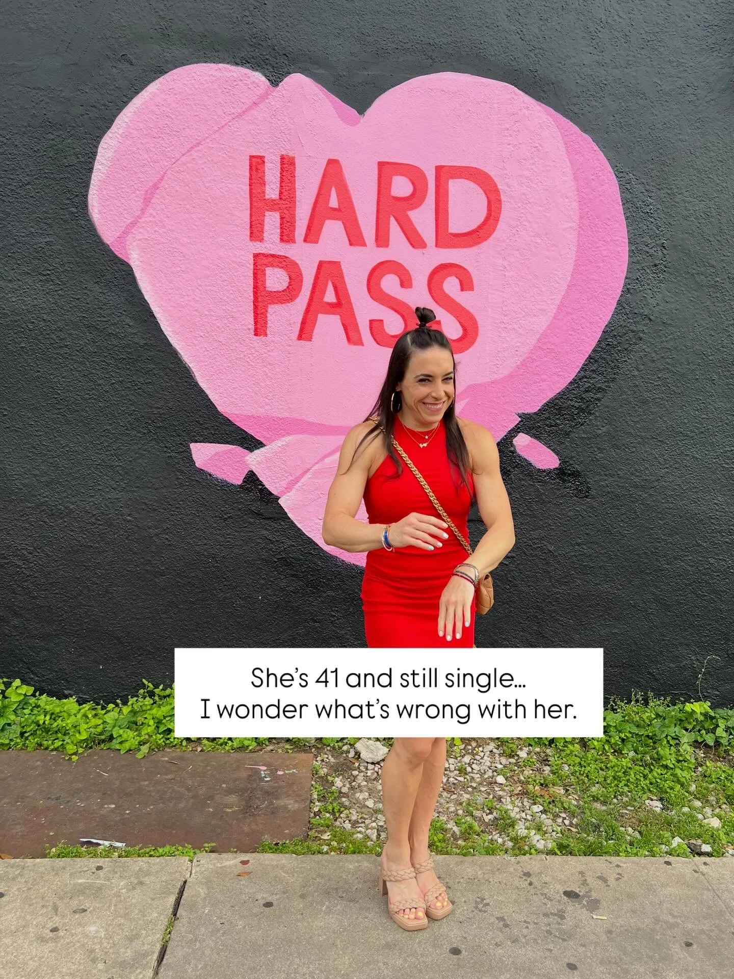 ✨ If being single at 41 scares you, that&rsquo;s not my issue, that&rsquo;s your projection.

I&rsquo;m proud of the life I built, the woman I became, and the peace I protect. 🤗 

Single. Successful. Happy.

No explanation required.

PS. It&rsquo;s 