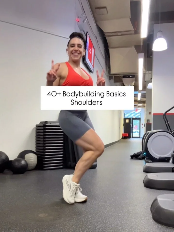 🚨 Try out my shoulder workout from Saturday! 

Comment SHOULDERS and you will get all the details (sets, reps, rest) for FREE! 

▫️Incline Shoulder Press
▫️Reverse Fly 
▫️DB Lateral Raise 

Inside my App you&rsquo;ll also get:
✨Over 50 simple and ef
