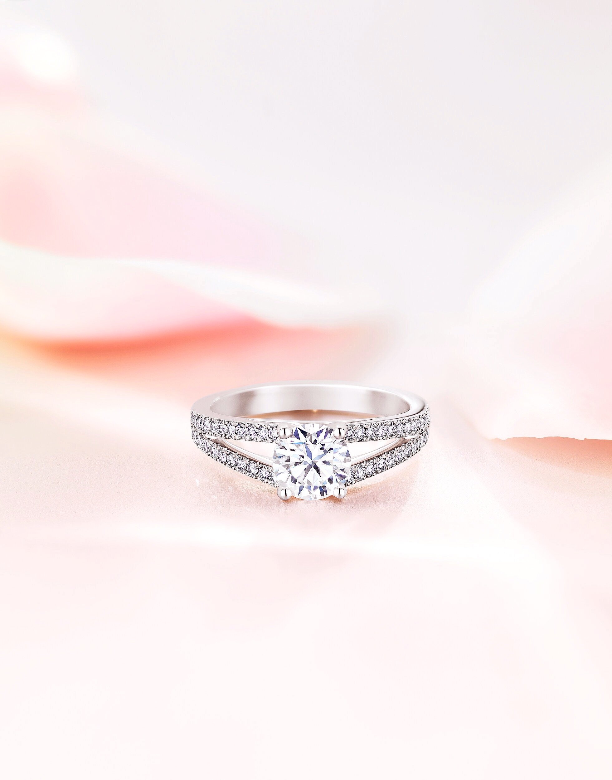  Diamond engagement ring shot for De Beers Diamond Jewellers 
