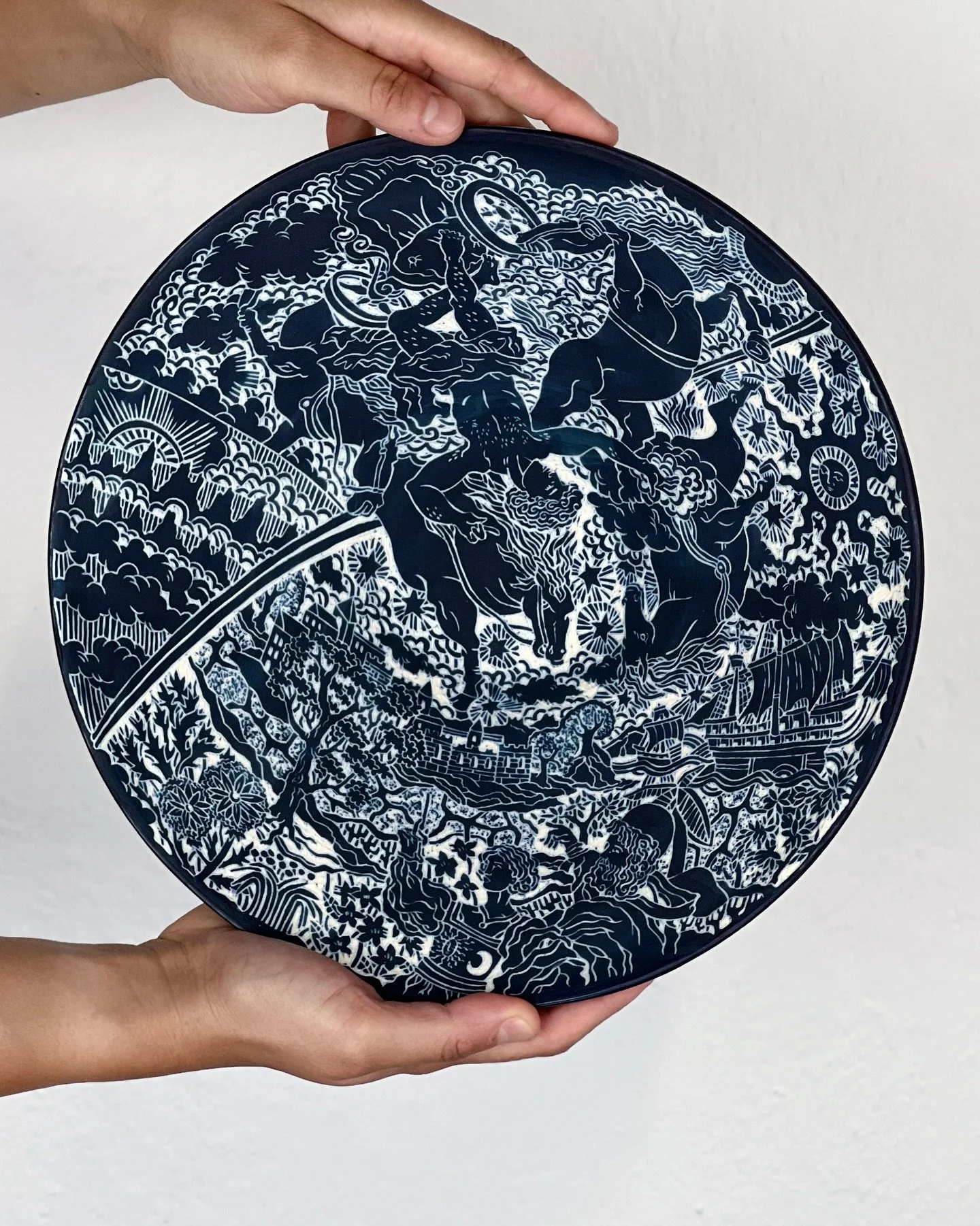 &ldquo;Phaethon&rsquo;s fall from the Chariot of the Sun&rdquo; 🌞 

~ On view in Pietrasanta at @versilia_longboard_paradise until August 24th

#contemporaryceramics #illustratedceramics #porcelain #wheelthrowing #wheelthrownceramics #wheelthrownpor