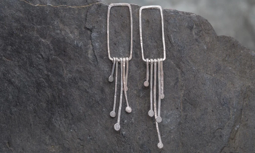 SYNTHESIS OPEN RECTANGLE EARRINGS