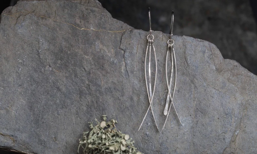 CURVED LICHEN DROP EARRINGS