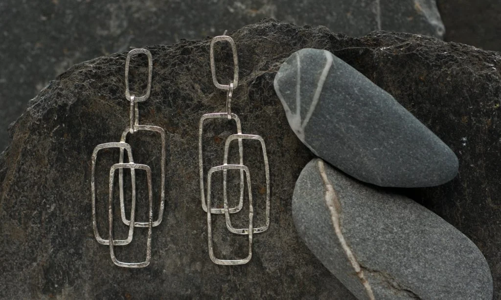 STATEMENT MONOLITH EARRINGS