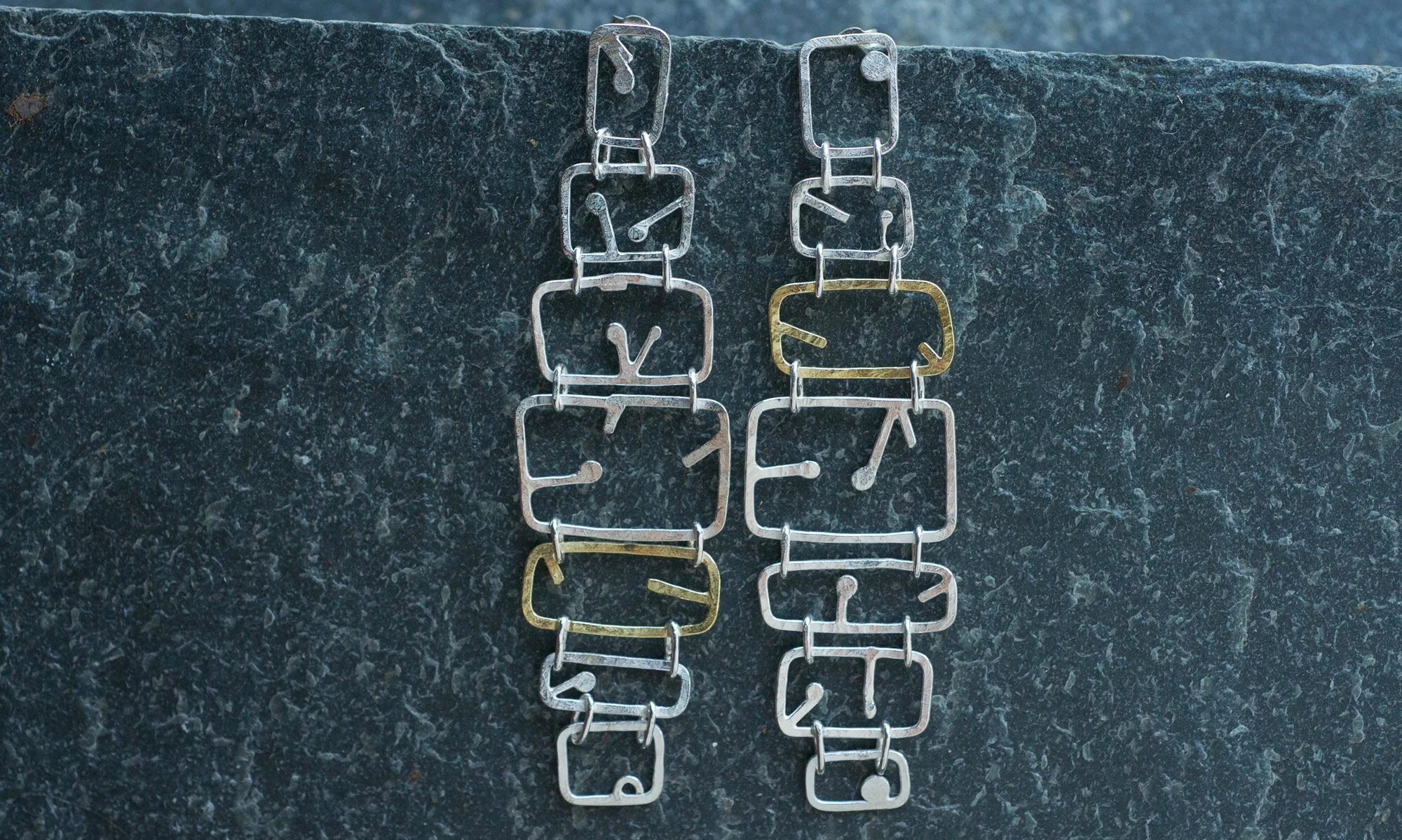 SYNTHESIS STATEMENT EARRING