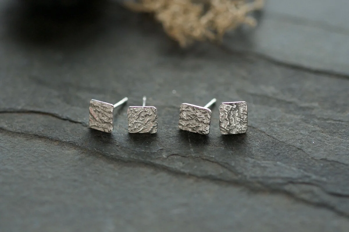 MINI SQUARE STUD