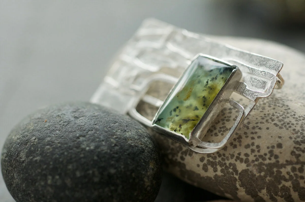 Peruvian Blue Opal Brooch stone detail