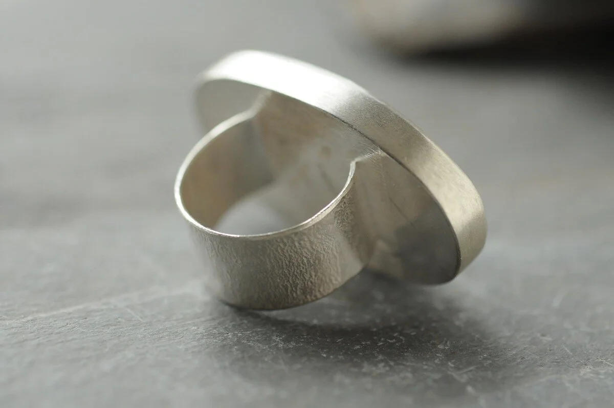 Silver textured ring shank with wide fitting