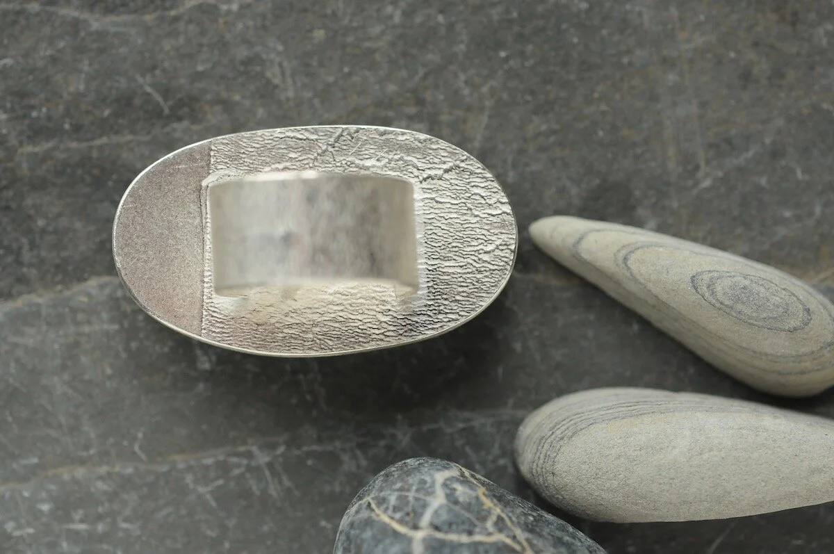 Showing the back of the ring and the textured surface