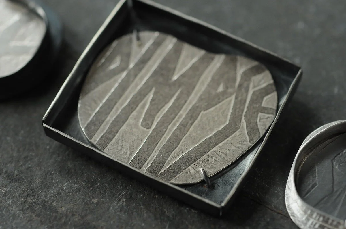 Dimpse brooch.jpg