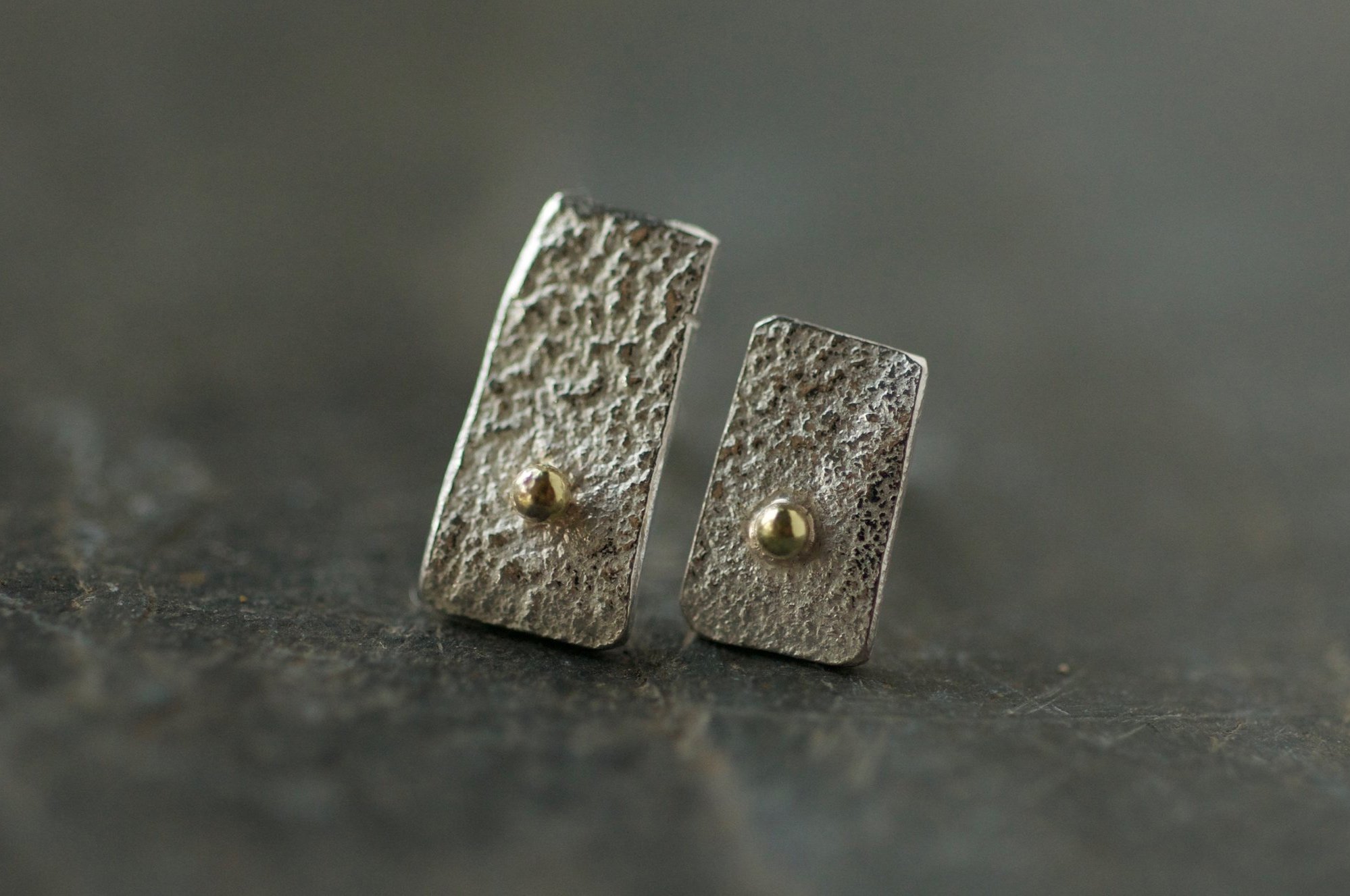 Mini textured square stud