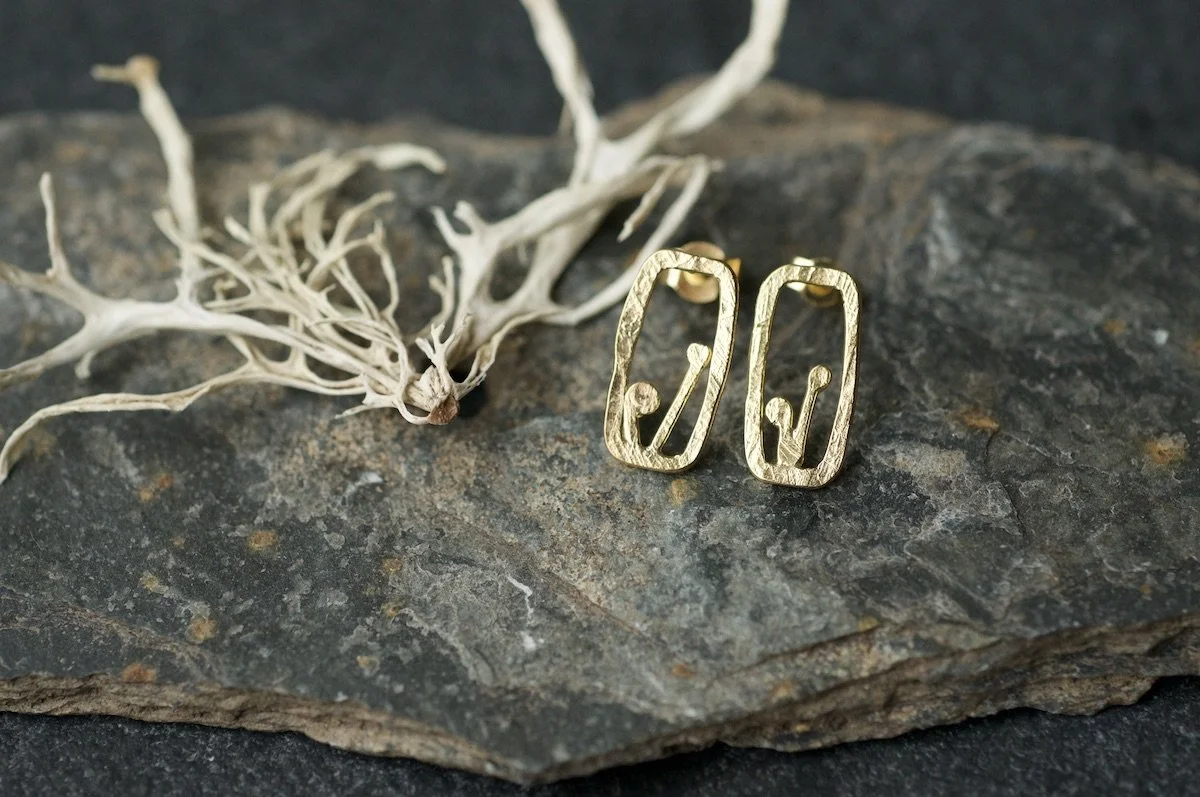 Gold Mini monolith studs with lichen detail