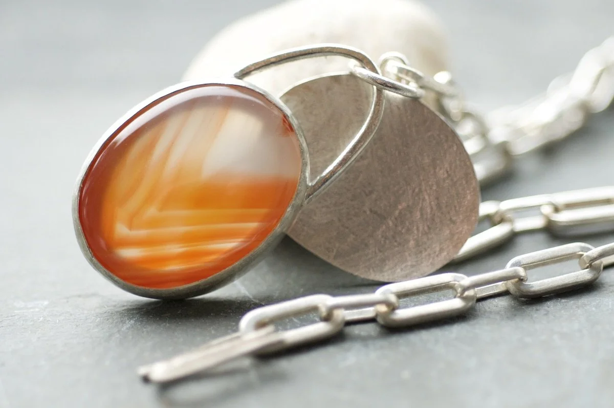 banded carnelian pendant