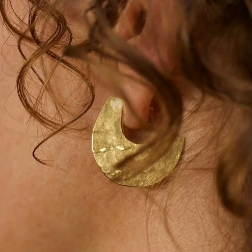 I&rsquo;m in a period of chaos making for shows. The first is @formfalmouth in May, it&rsquo;s a brilliant event showcasing the amazing talent we have in the south west. 

These are my granite hammered hoops which I&rsquo;ll be bringing along with so