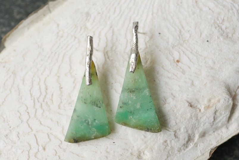 It&rsquo;s 2 weeks until @formfalmouth and I&rsquo;m excited to show some new pieces of work including these earrings made with natural slices of semi precious stones. 

I&rsquo;m beavering away to bring you some unique and beautiful treasures. 

#lo