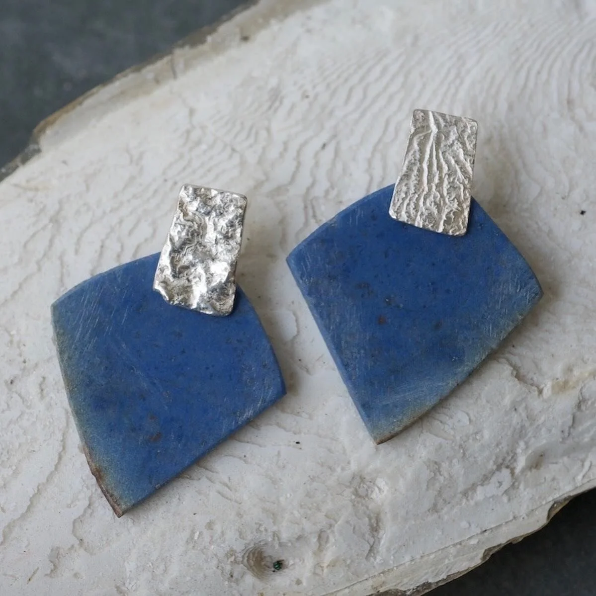 Some show stopper earrings for a show worth stopping by this weekend. @formfalmouth runs Saturday and Sunday from 10am. 

Dumortierite and silver earrings.