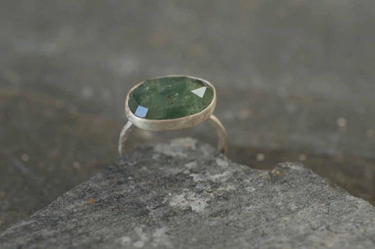 Sparkly green kyanite ring 4.jpeg
