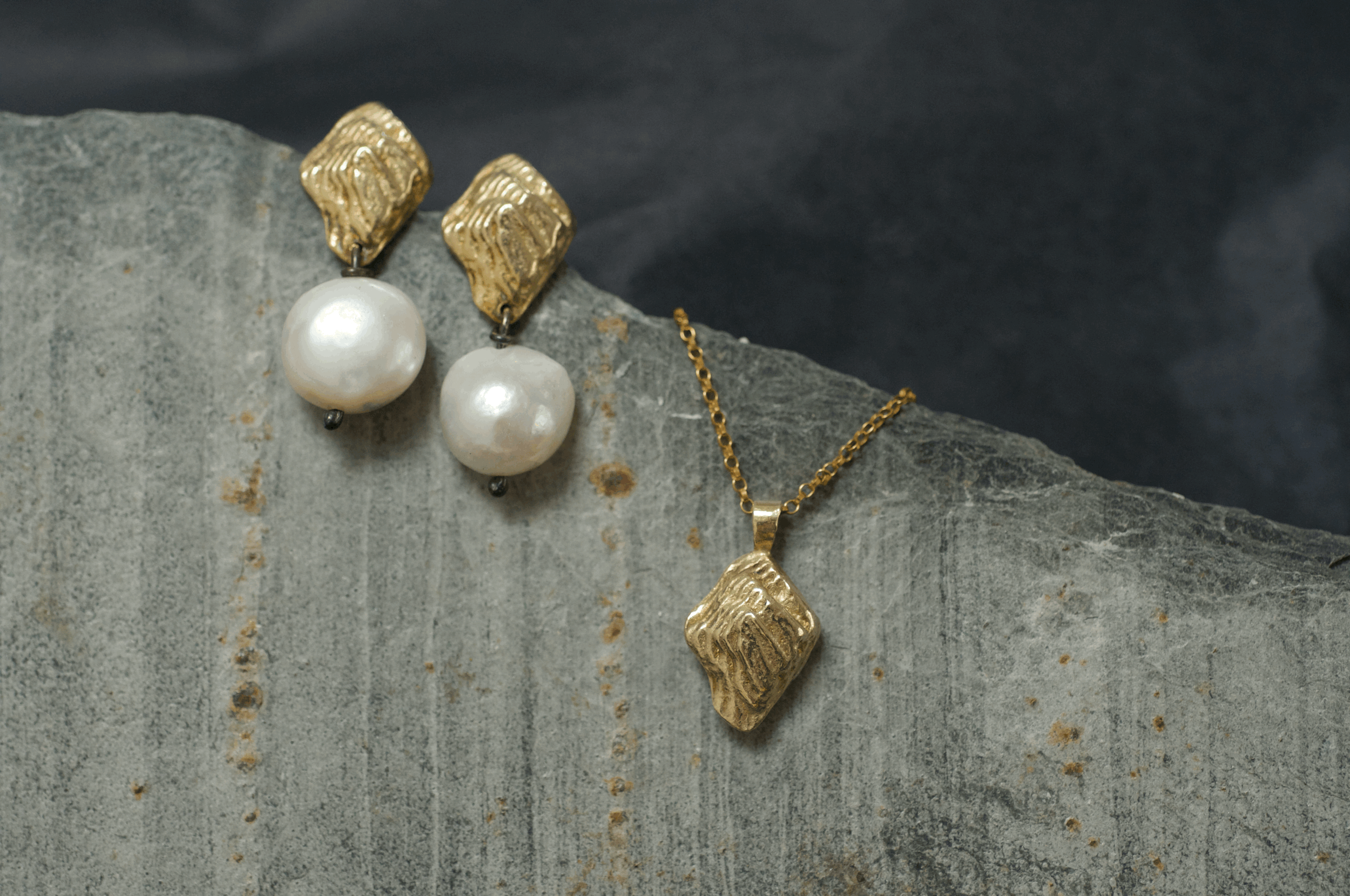 Gold and fresh water pearl Topography earrings