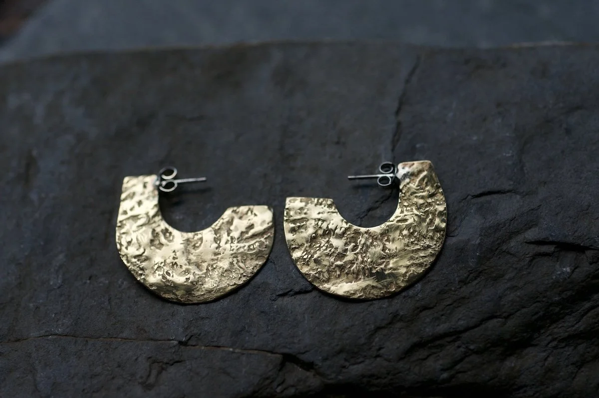 Granite hammered brass hoop earrings 4.jpeg