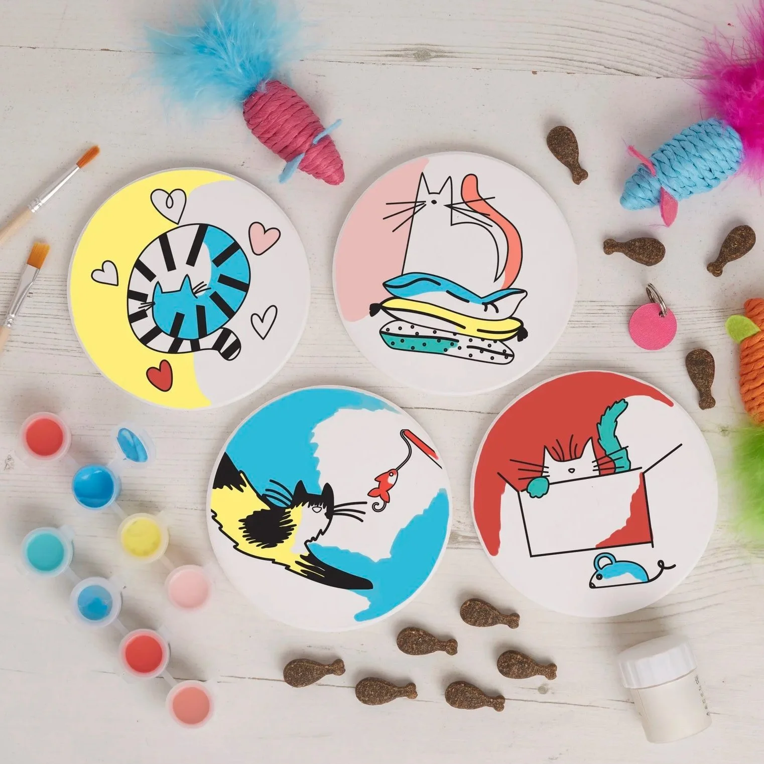 BAT+105101+-+Paint+Your+Own+Coasters+Kit+-+Cat+-+Lifestyle+copy.jpg