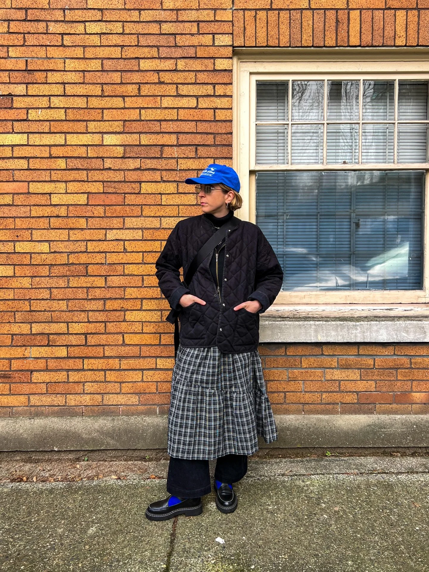 Quilted, cozy in blue and black ☁️💙
&bull;
&bull;
&bull;
Leaning hard into functional fashion these days. Fall and winter are for layered looks, warm wool, and a really good jacket. It&rsquo;s been hella foggy in Vancouver this past week, which has 