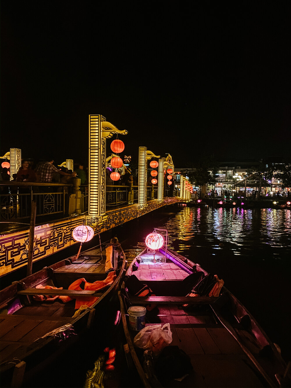  Best places to take Instagram photos in Old City, Hoi An, Vietnam. 