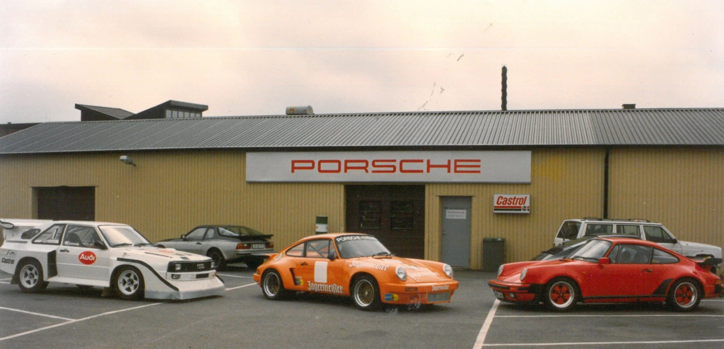 Porsche-1.jpg