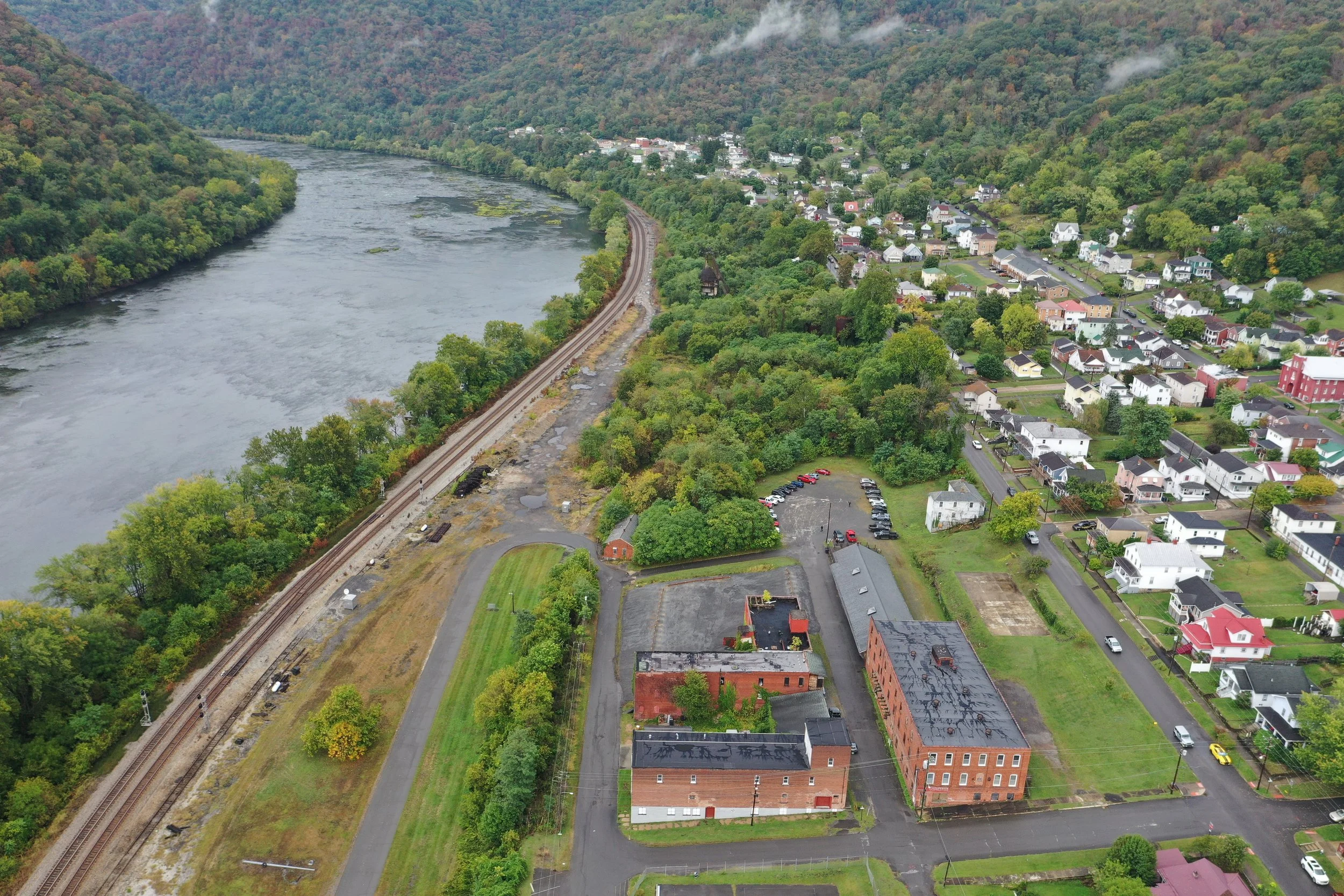  View of the New River adjacent to the site 