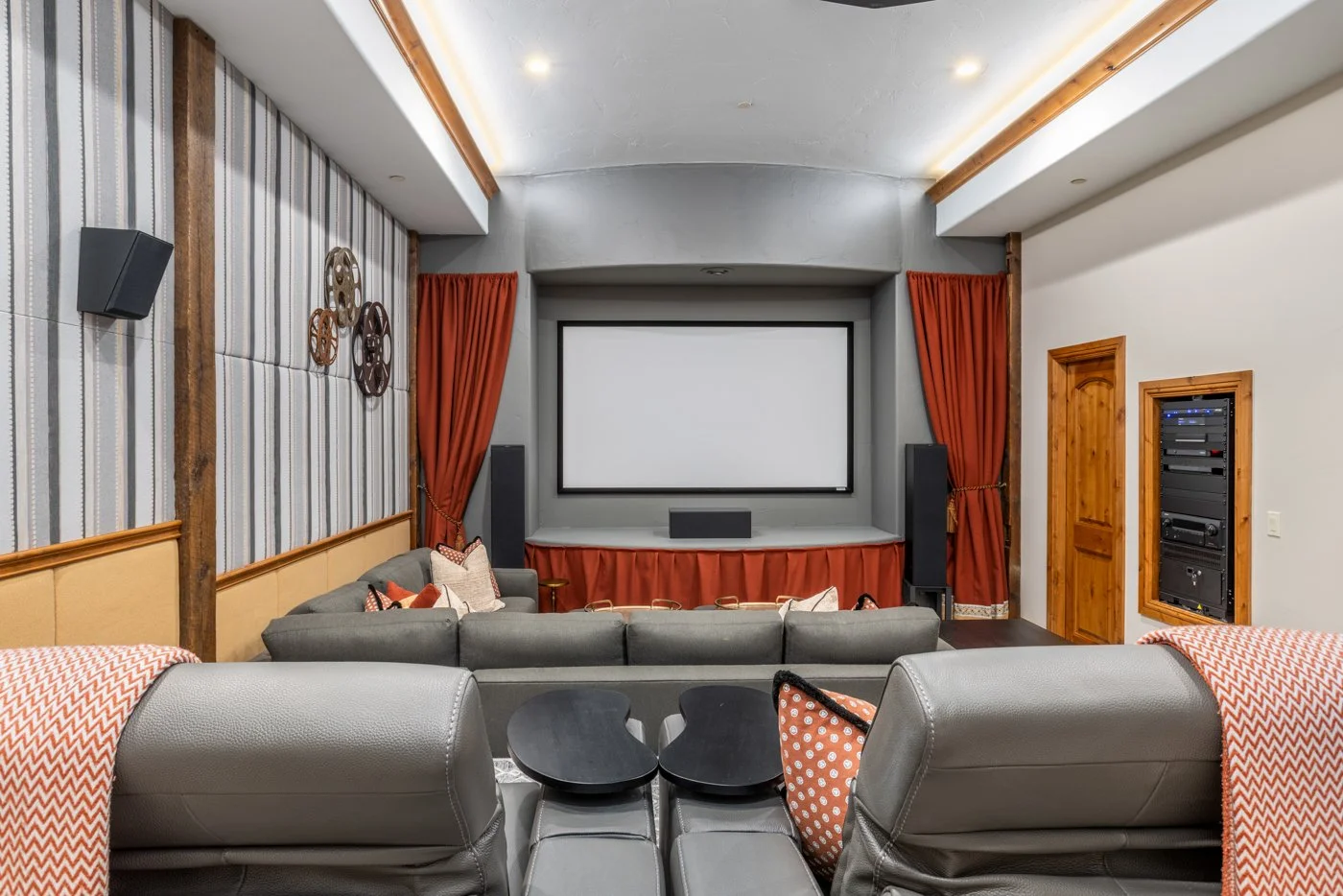 54 Penny Ln MLS-59.jpg