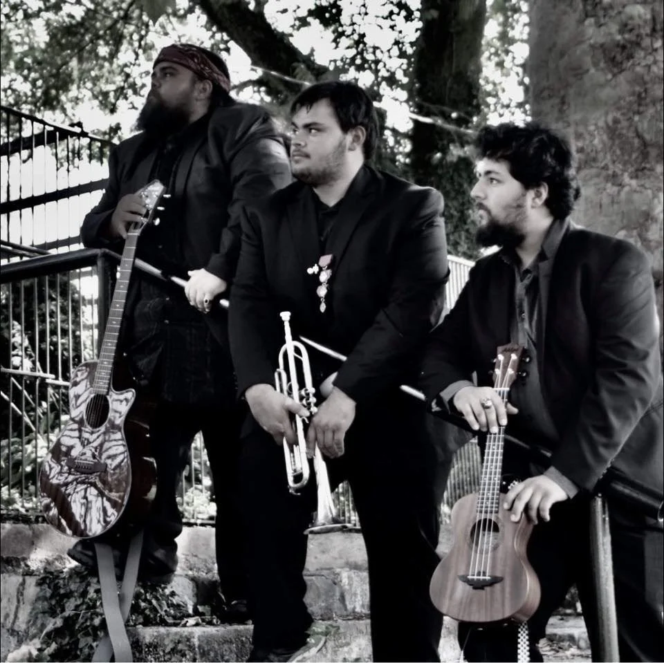 Live Music: The Loya Brothers