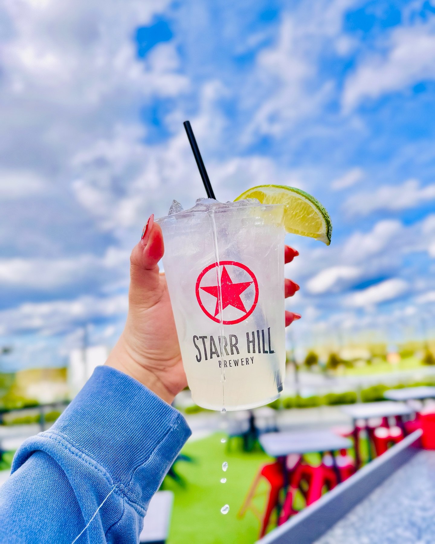 Join us in welcoming Cucumber Breeze to our cocktail menu! Made with Gin, Lime Juice, and our Watermelon Cucumber Seltzer&hellip; it&rsquo;s a delicious and refreshing addition to the drink menu 🥒🍋