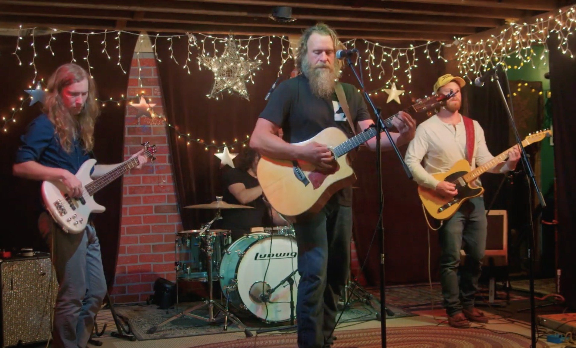 Excited to have Jason and the Pinschers back playing live this Friday! It's going to be an awesome show 🎶🎸 @thepinschersband_