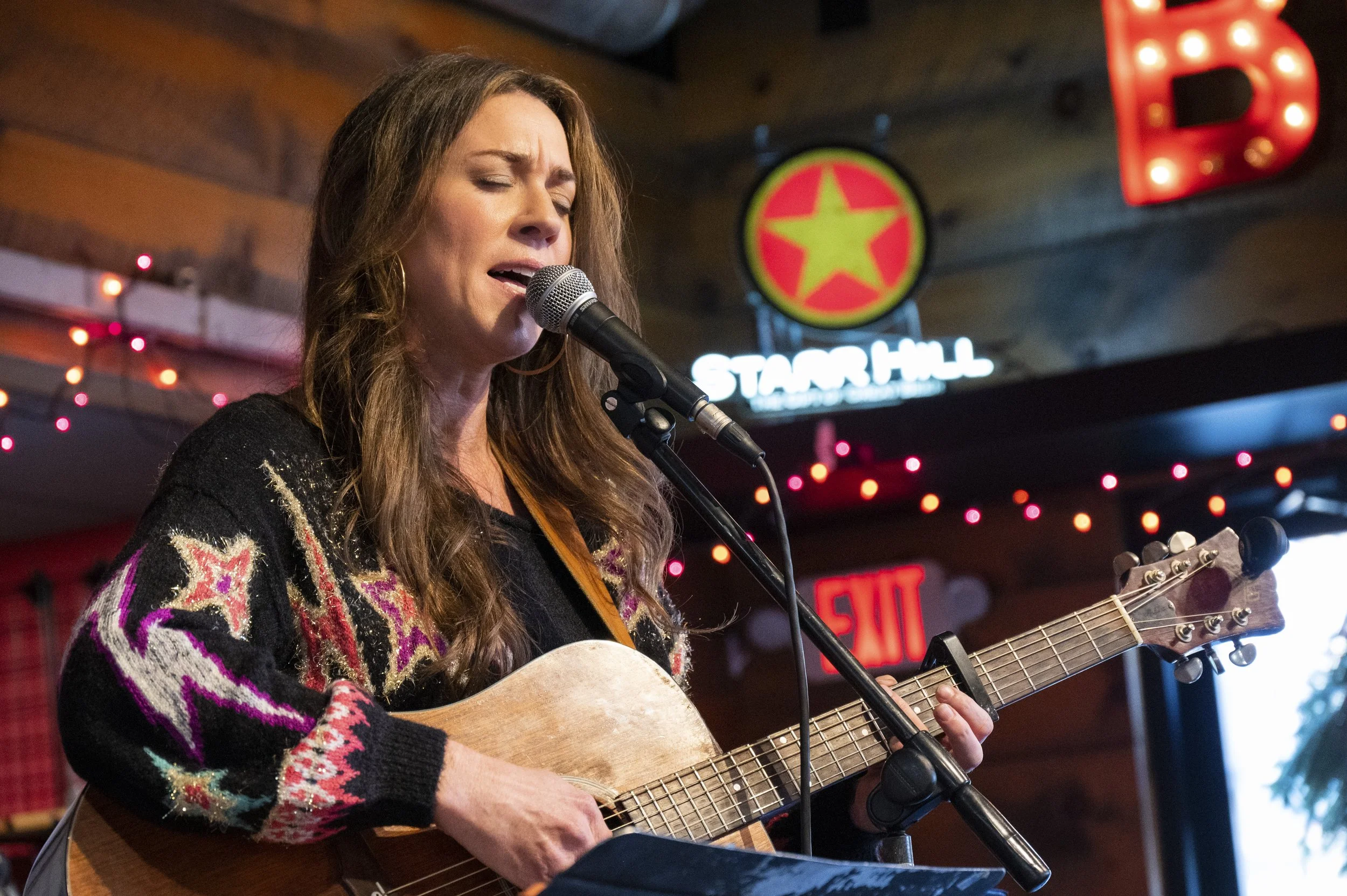 Live Music: Valerie McQueen