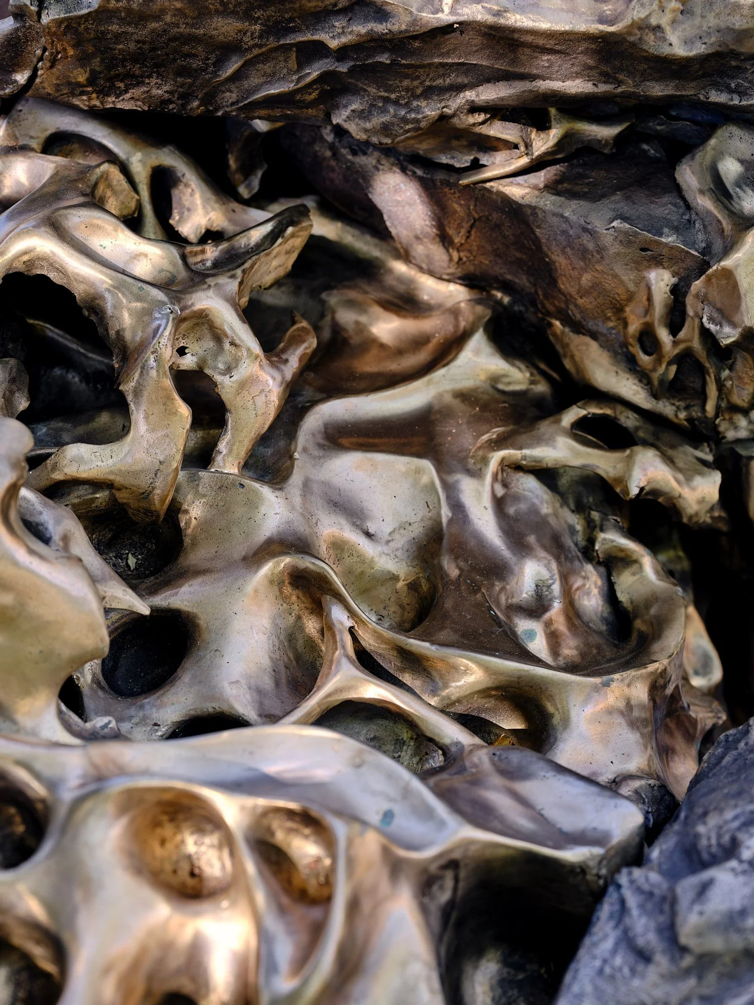 Hauser&Wirth_Cristina_Iglesias_Daniel_Schäfer_Studio_021_web_web2000px.jpg