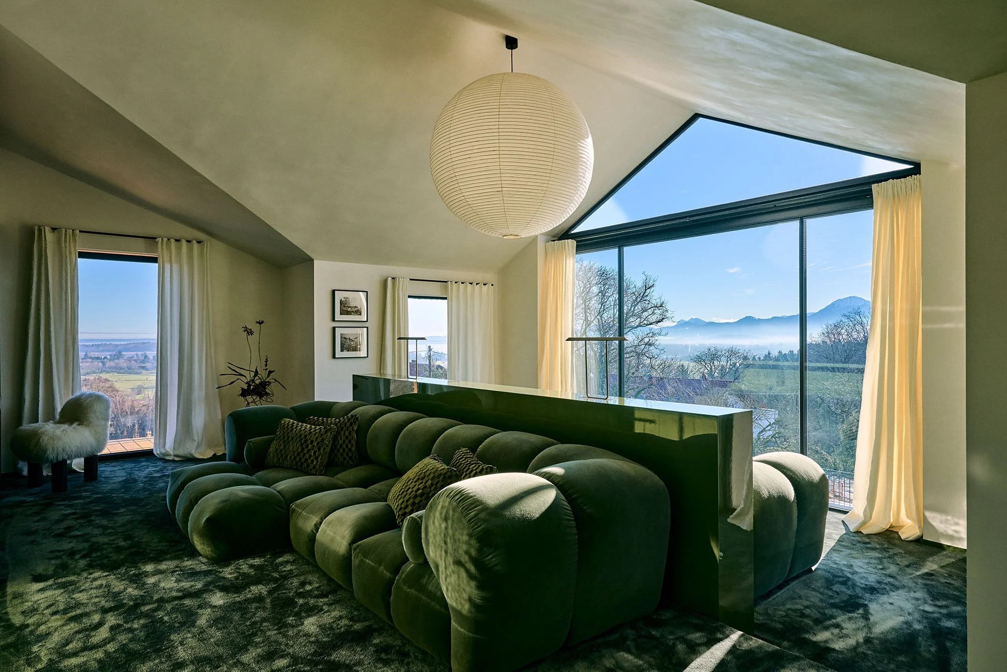 JuliaStöckert_Chiemsee_Daniel_Schäfer_Studio_026_web2000px.jpg