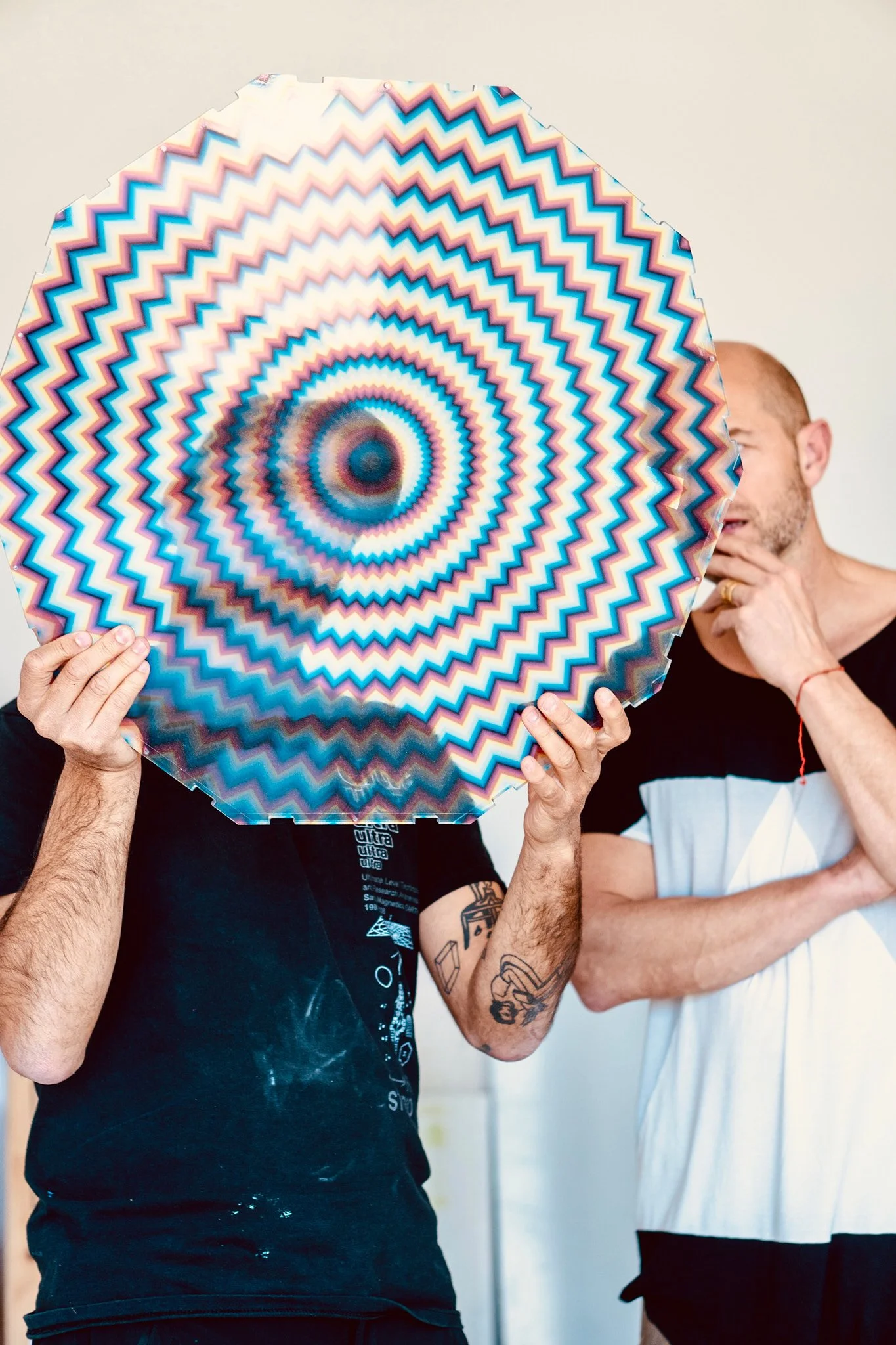 Daniel Schäfer at Casa Axis. Artist residency with Felipe Pantone.