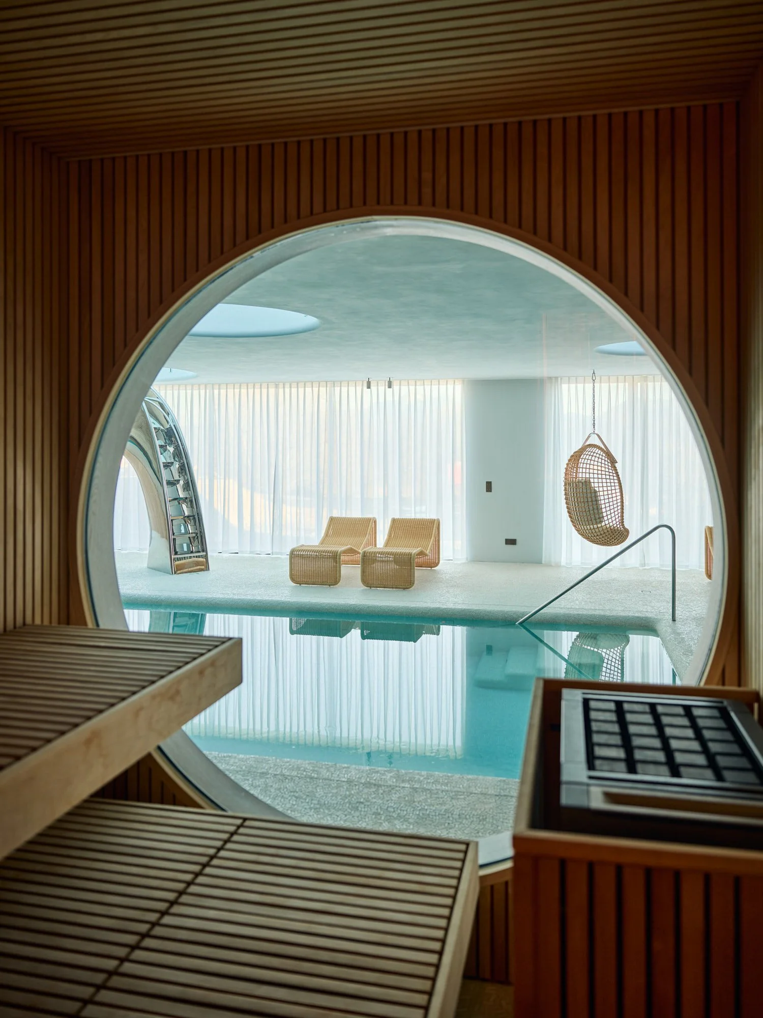 JuliaStöckert_Chiemsee_Daniel_Schäfer_Studio_150_web2000px.jpg