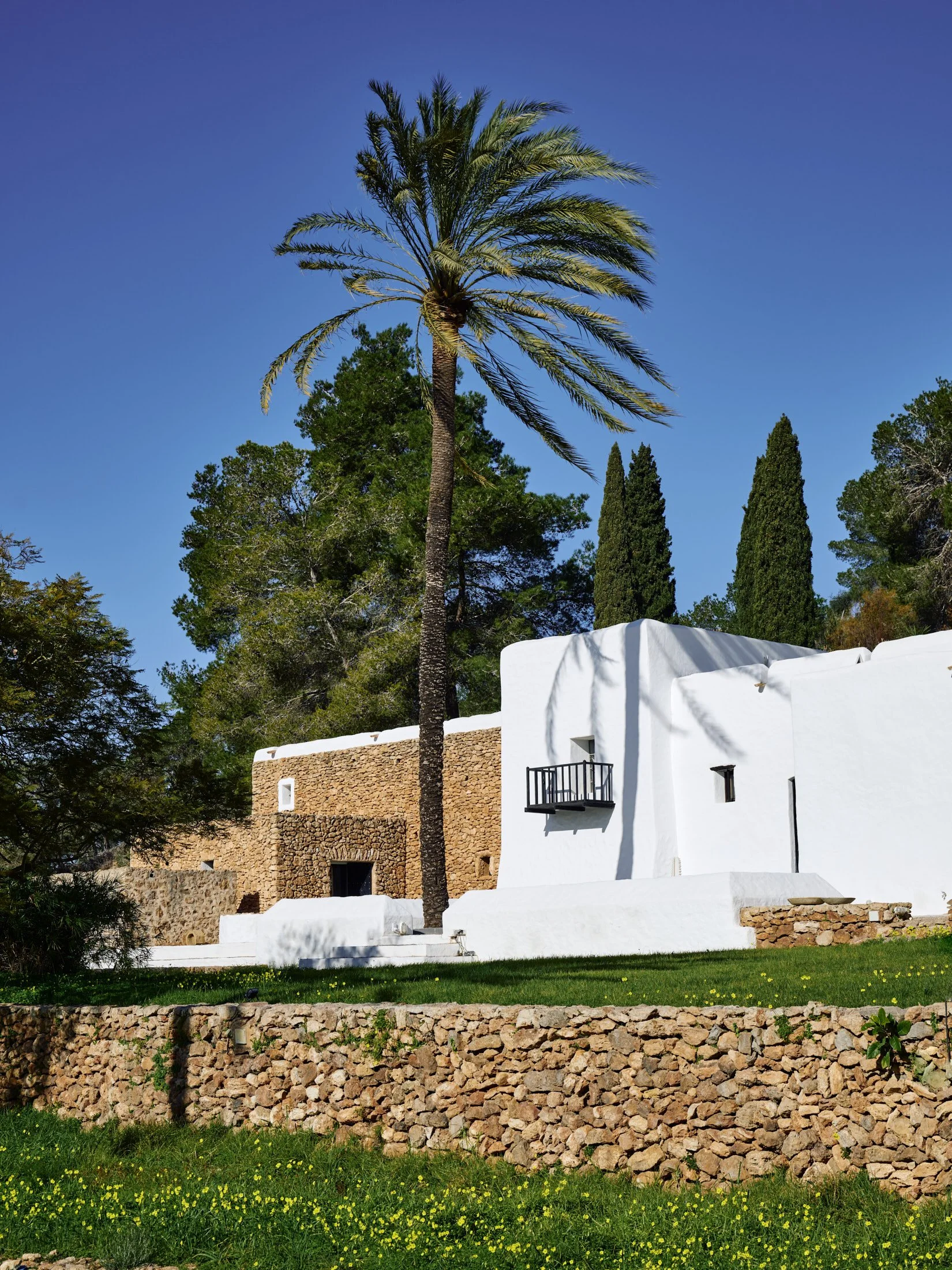 Heinz Mack ZERO Ibiza Residence and Atelier for HTSI. Photography by Daniel Schäfer