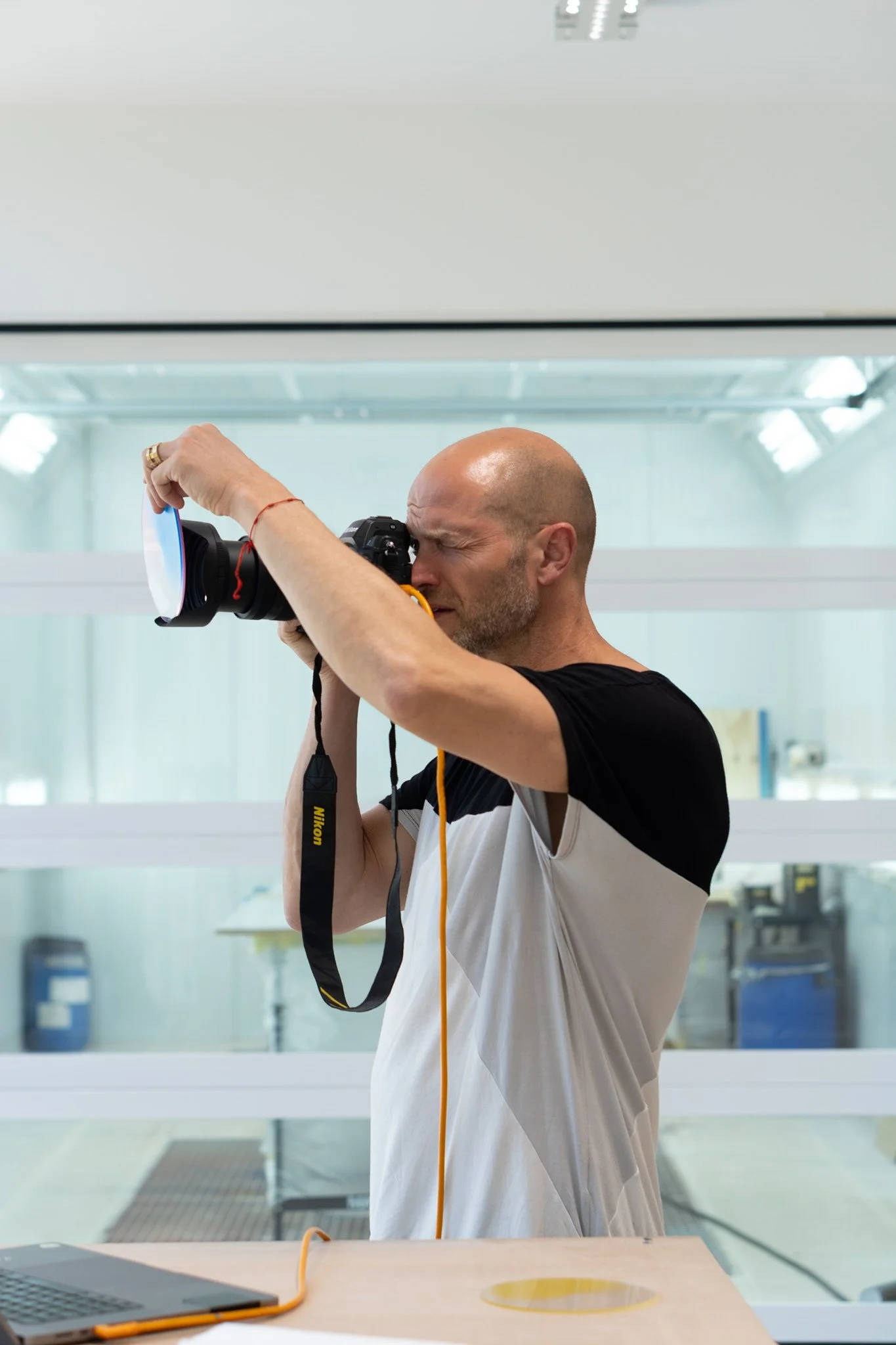 Daniel Schäfer at Casa Axis. Artist residency with Felipe Pantone.