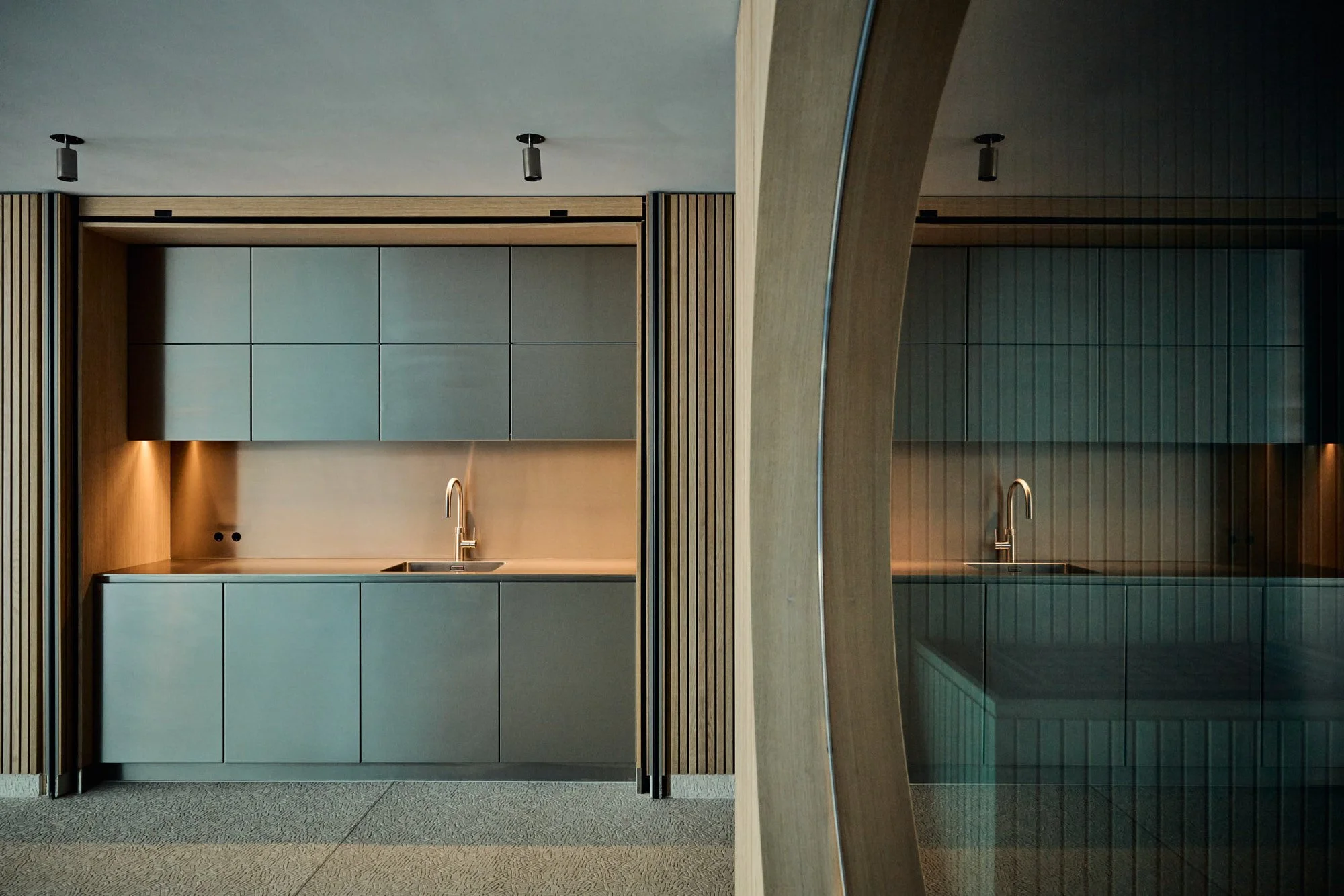 JuliaStöckert_Chiemsee_Daniel_Schäfer_Studio_160_web2000px.jpg