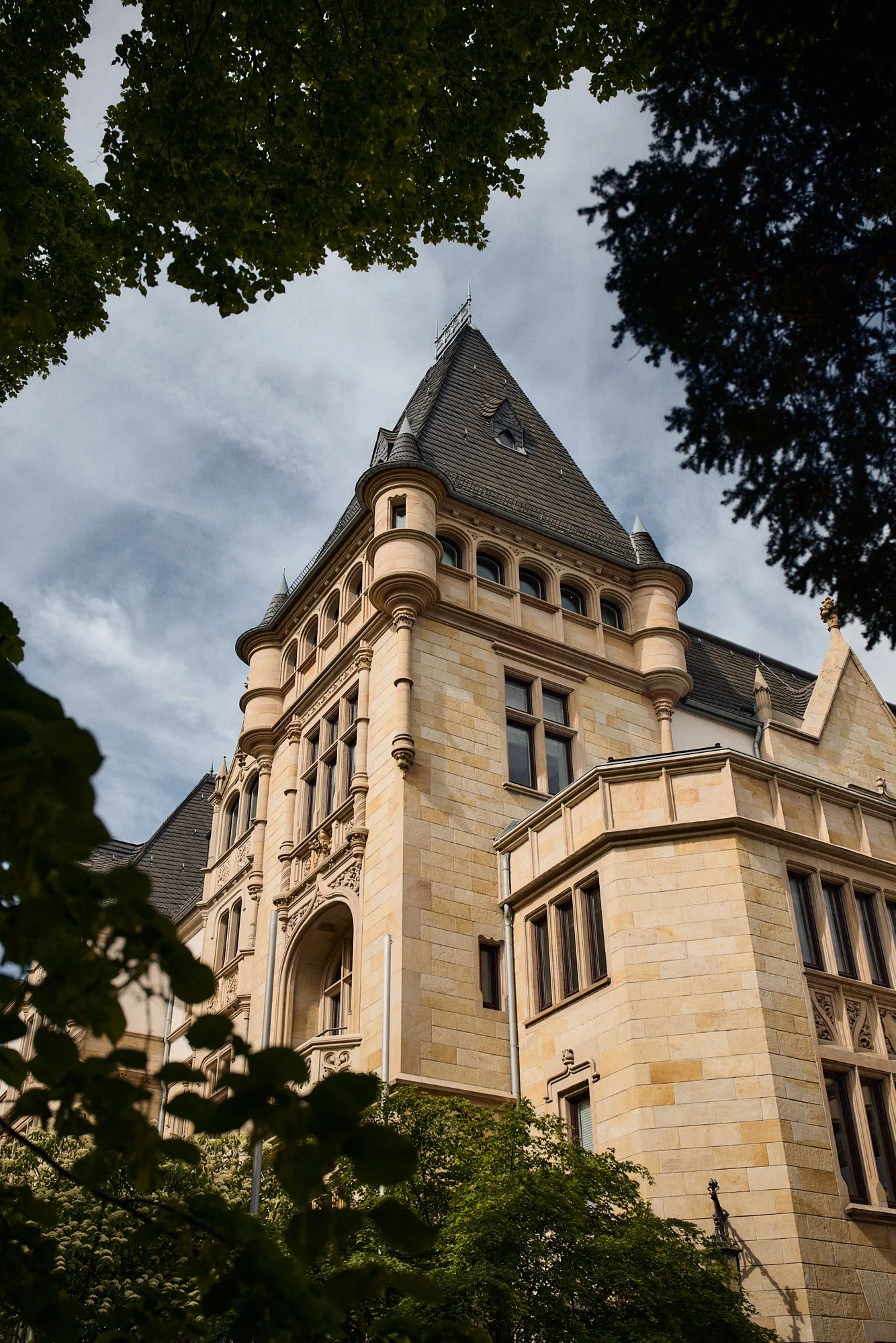 The Flörentin Frankfurt by Althoff Collection. High-end Architecture Photography by Daniel Schäfer
