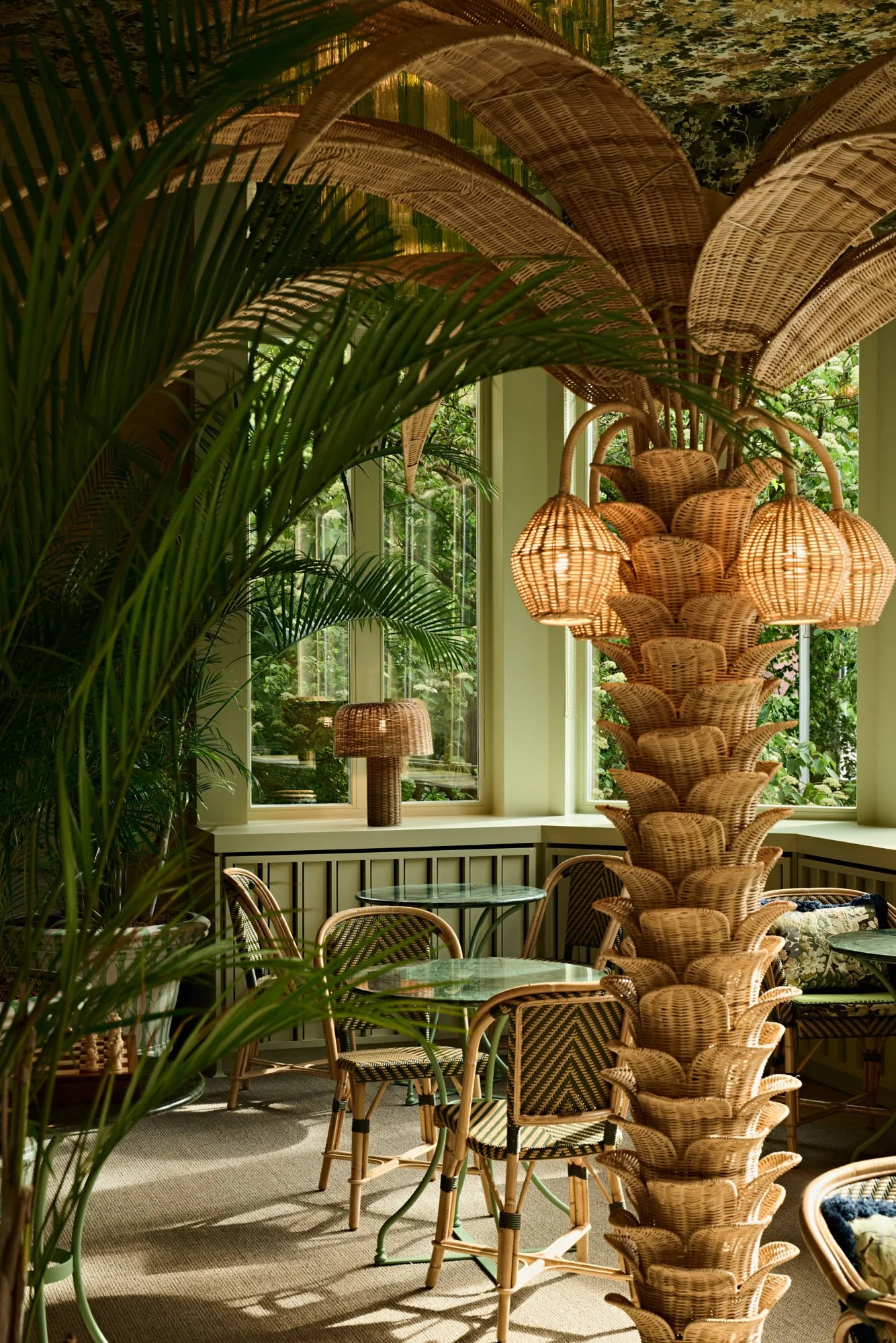 The Florentin Frankfurt by Althoff Collection. The Villa by atelier zürich. Winter garden photographed by Daniel Schäfer.