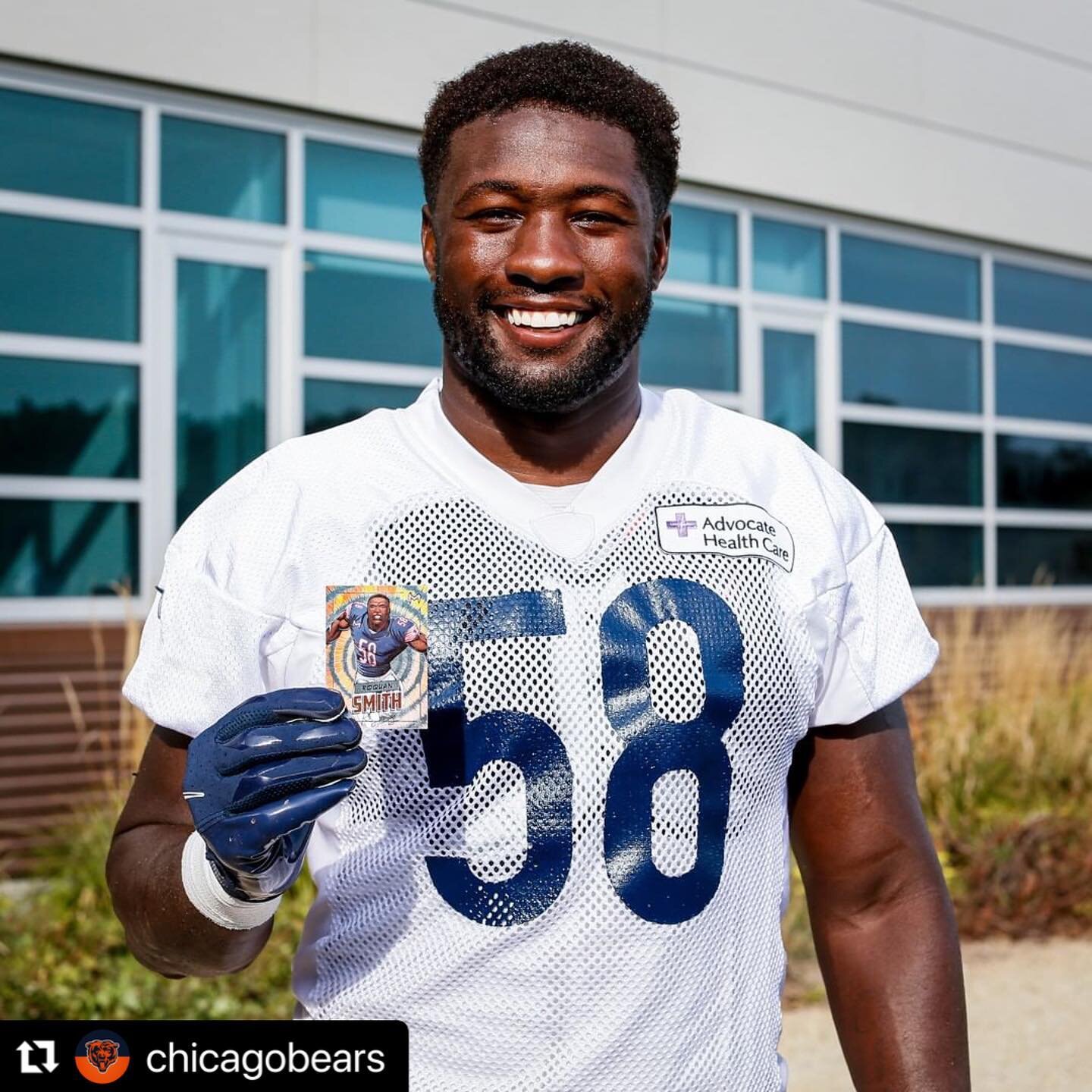 #Repost @chicagobears
・・・
Gotta catch 'em all. 😏 #MonstersOfTheMidway